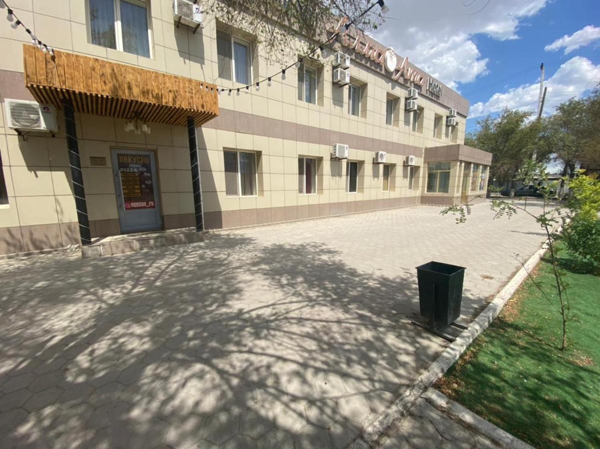 Hotel Alma Ata Zhosaly Buitenkant foto