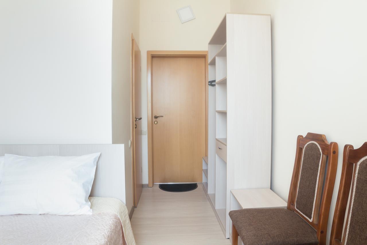 Hotel Alma Ata Zhosaly Buitenkant foto